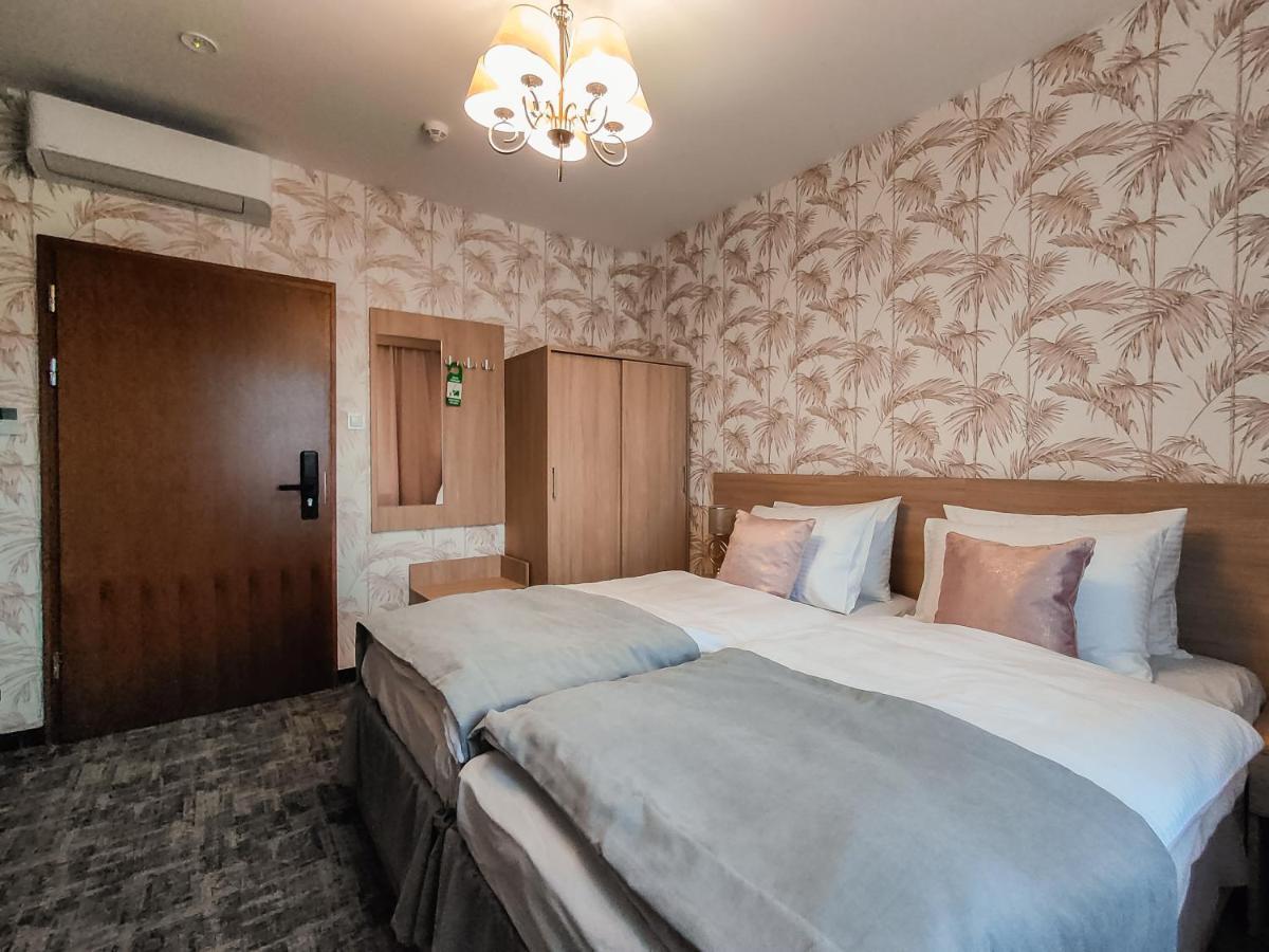 Sztuka Smaku - Restauracja I Hotelik Świdnica Εξωτερικό φωτογραφία