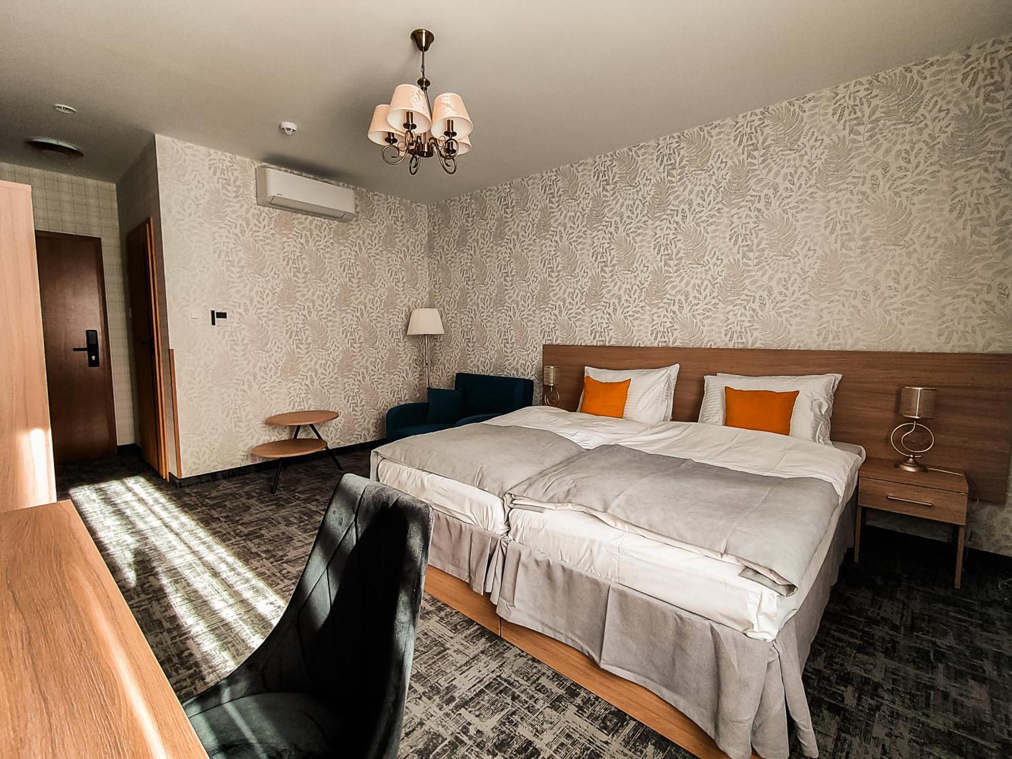 Sztuka Smaku - Restauracja I Hotelik Świdnica Εξωτερικό φωτογραφία